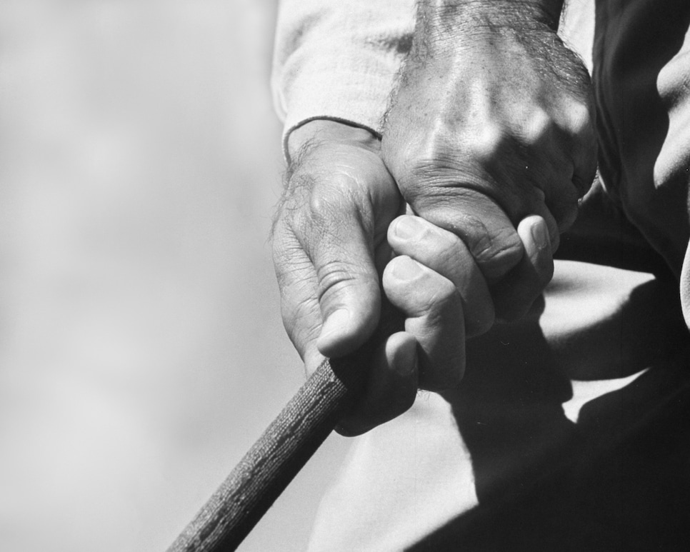 Ruthless Golf How You Grip the Club Depends on Your Swing